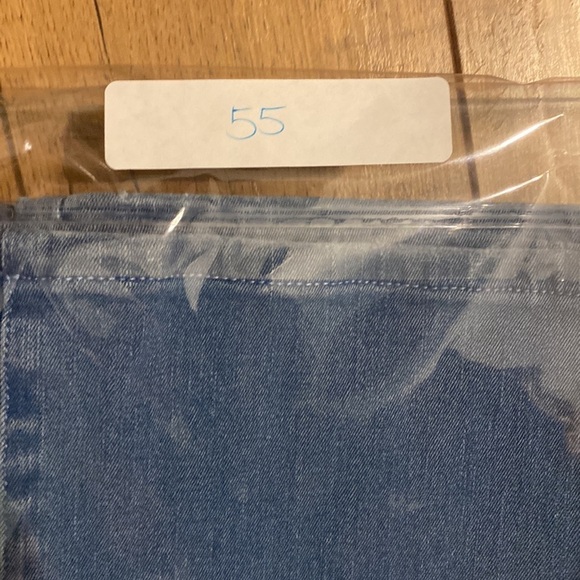 Betabrand Light Wash Distressed Pull On Stretchy Straight Jeans Size Large - Picture 12 of 12